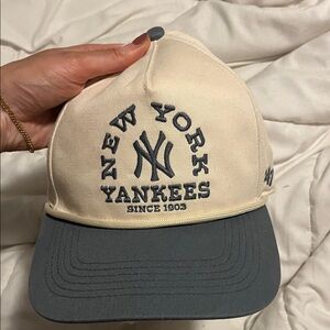 47 Brand New York Yankees Cream and Gray Cap